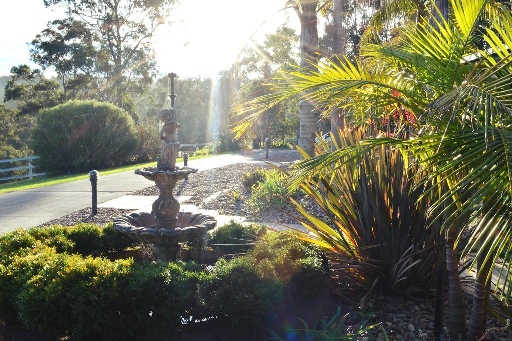 Batemans Bay Manor - Bed And Breakfast Экстерьер фото