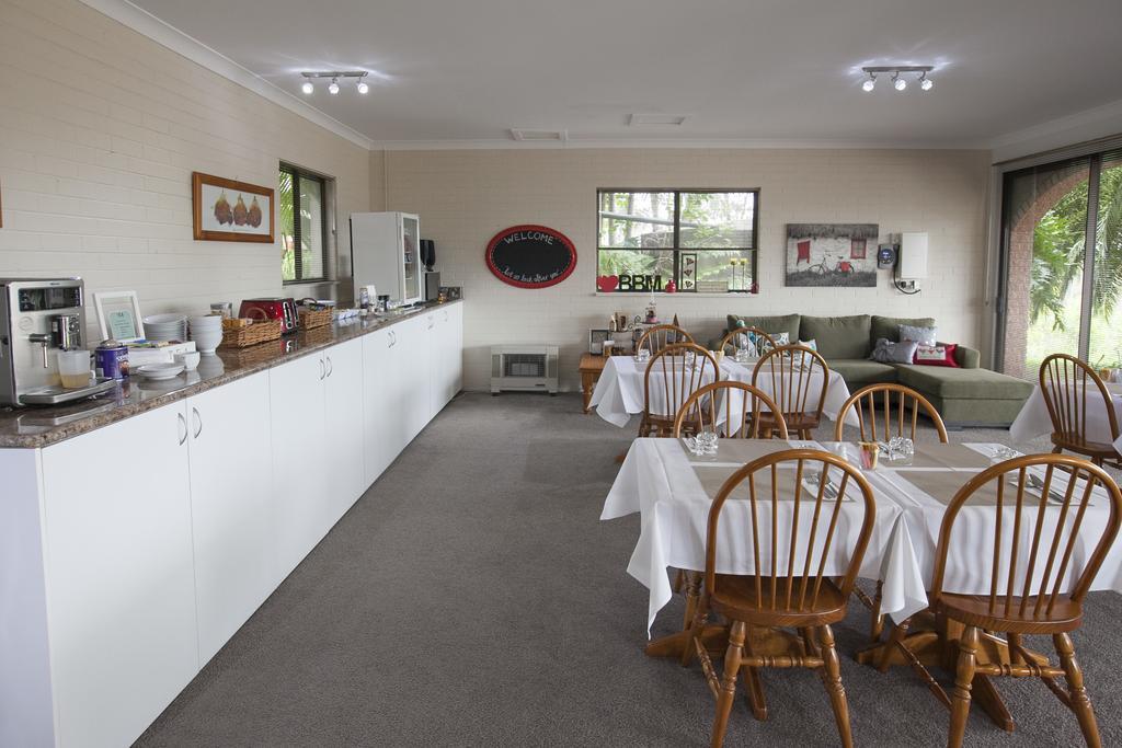 Batemans Bay Manor - Bed And Breakfast Экстерьер фото
