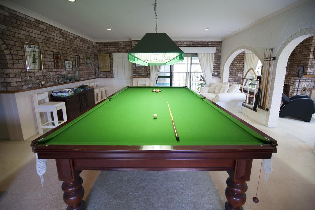 Batemans Bay Manor - Bed And Breakfast Экстерьер фото
