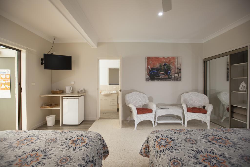 Batemans Bay Manor - Bed And Breakfast Номер фото