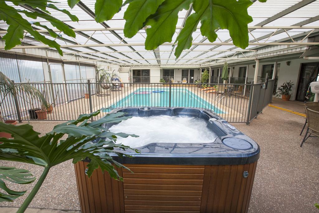 Batemans Bay Manor - Bed And Breakfast Экстерьер фото