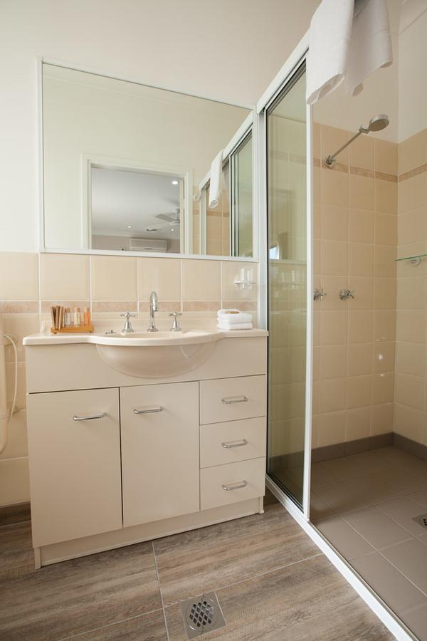 Batemans Bay Manor - Bed And Breakfast Экстерьер фото