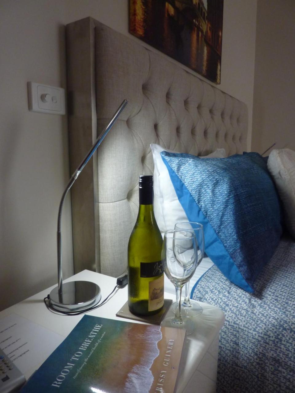 Batemans Bay Manor - Bed And Breakfast Экстерьер фото